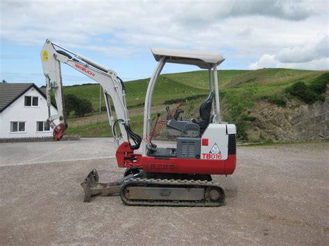 2016 takeuchi tb016 mini